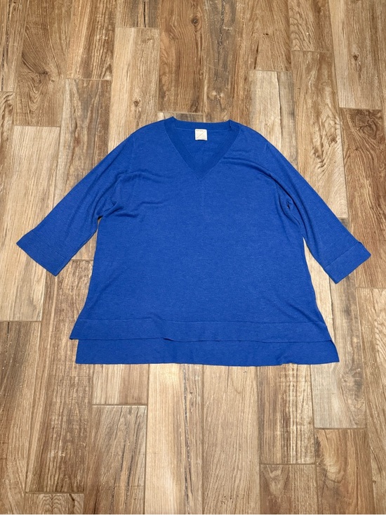 Kerisma Sweaters - Kerisma V-Neck Sweater in Vibrant Blue